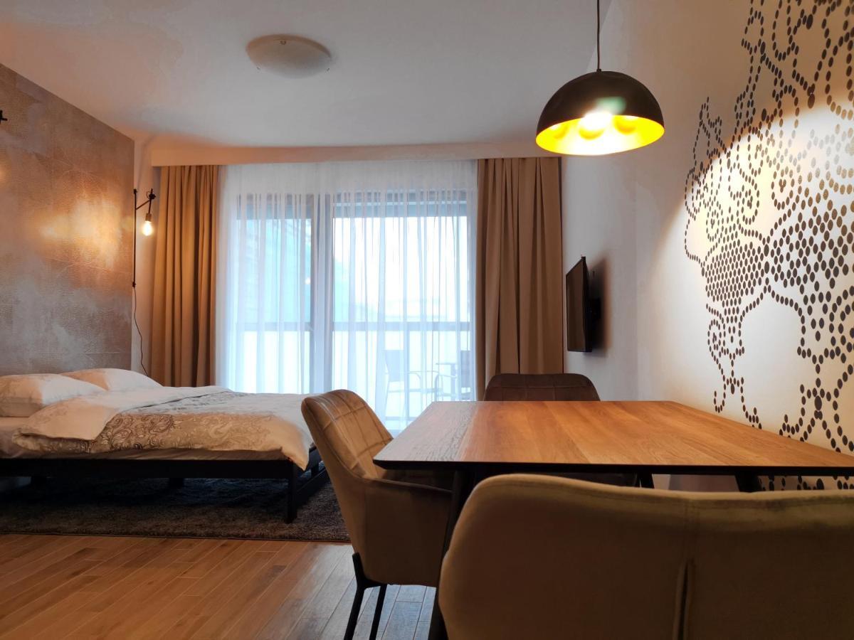 Come&Stay Apartments Wola Varsavia Esterno foto