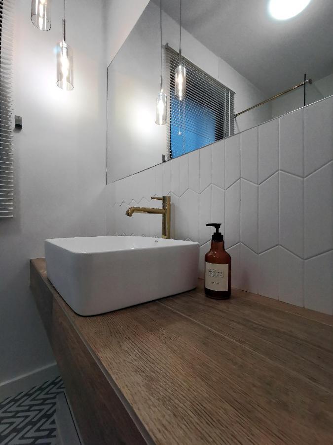 Come&Stay Apartments Wola Varsavia Esterno foto