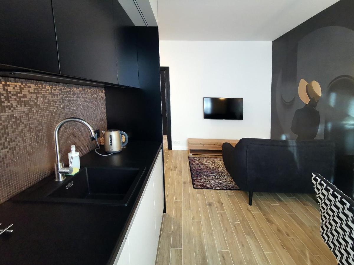 Come&Stay Apartments Wola Varsavia Esterno foto